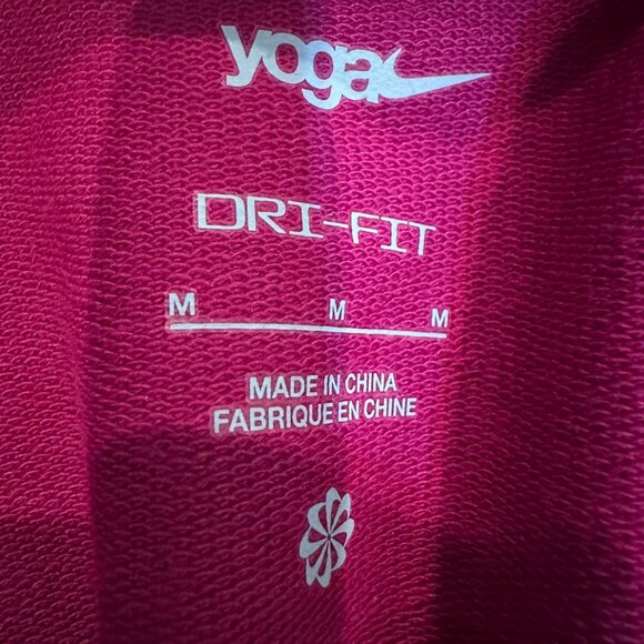 NIKE YOGA WOMENS CROPPED HOODED DRI FIT SWEATSHIRT MEDIUM MAGENTA PINK - Picture 5 of 7